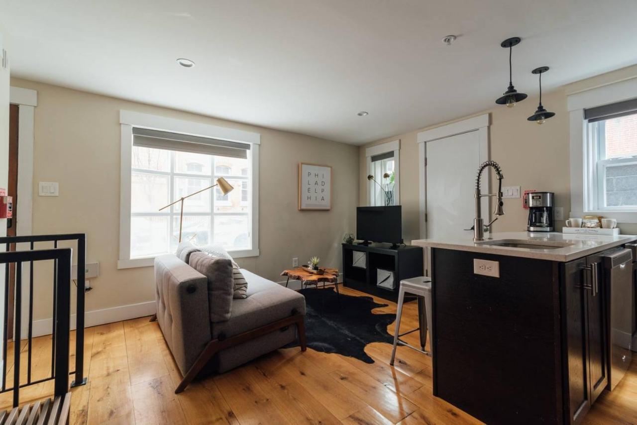 Renovated & Modern Home In Downtown Philly Philadelphia Bagian luar foto