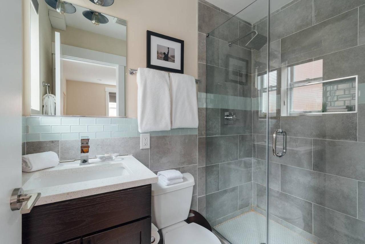 Renovated & Modern Home In Downtown Philly Philadelphia Bagian luar foto