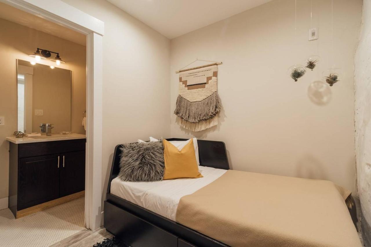 Renovated & Modern Home In Downtown Philly Philadelphia Bagian luar foto