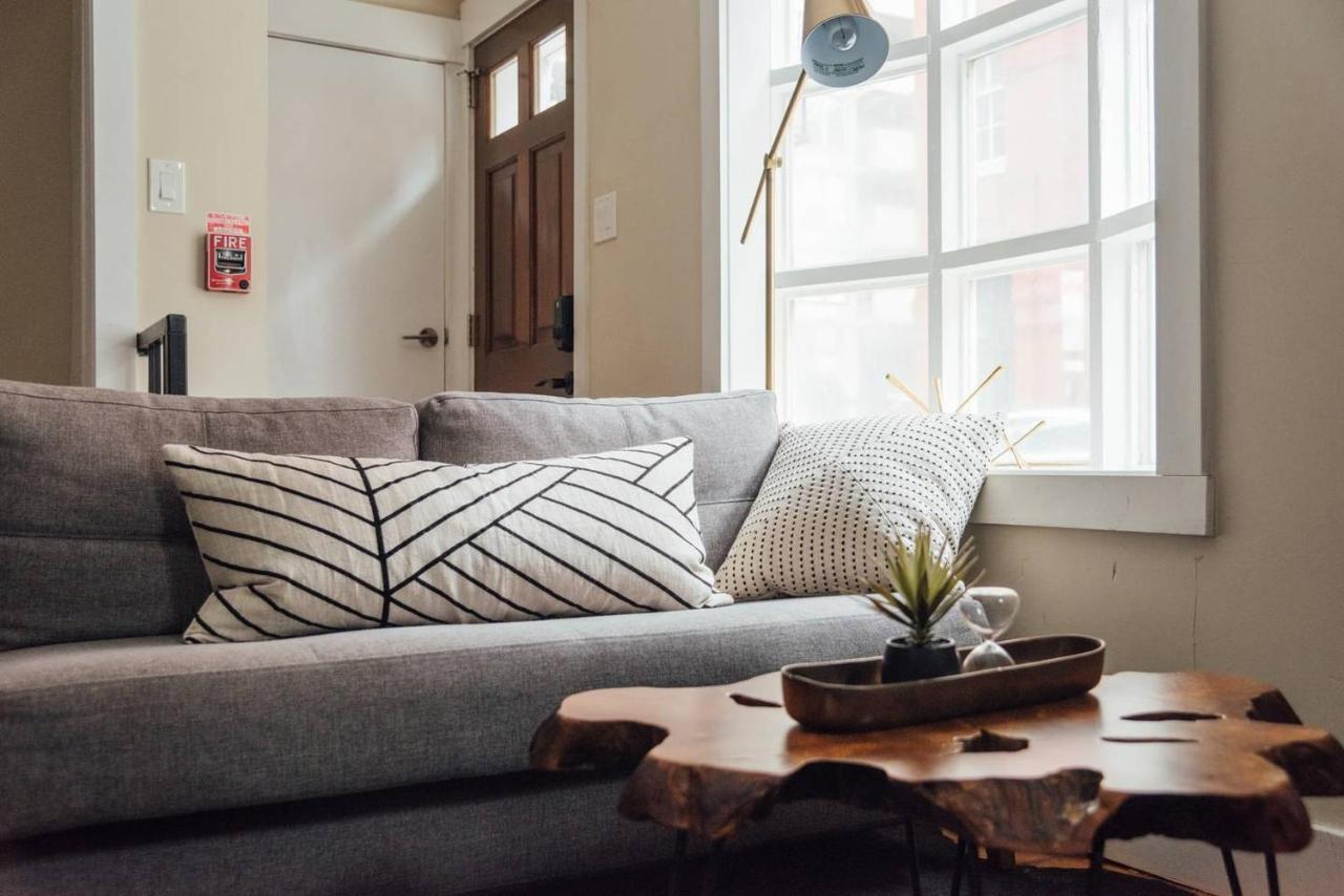 Renovated & Modern Home In Downtown Philly Philadelphia Bagian luar foto