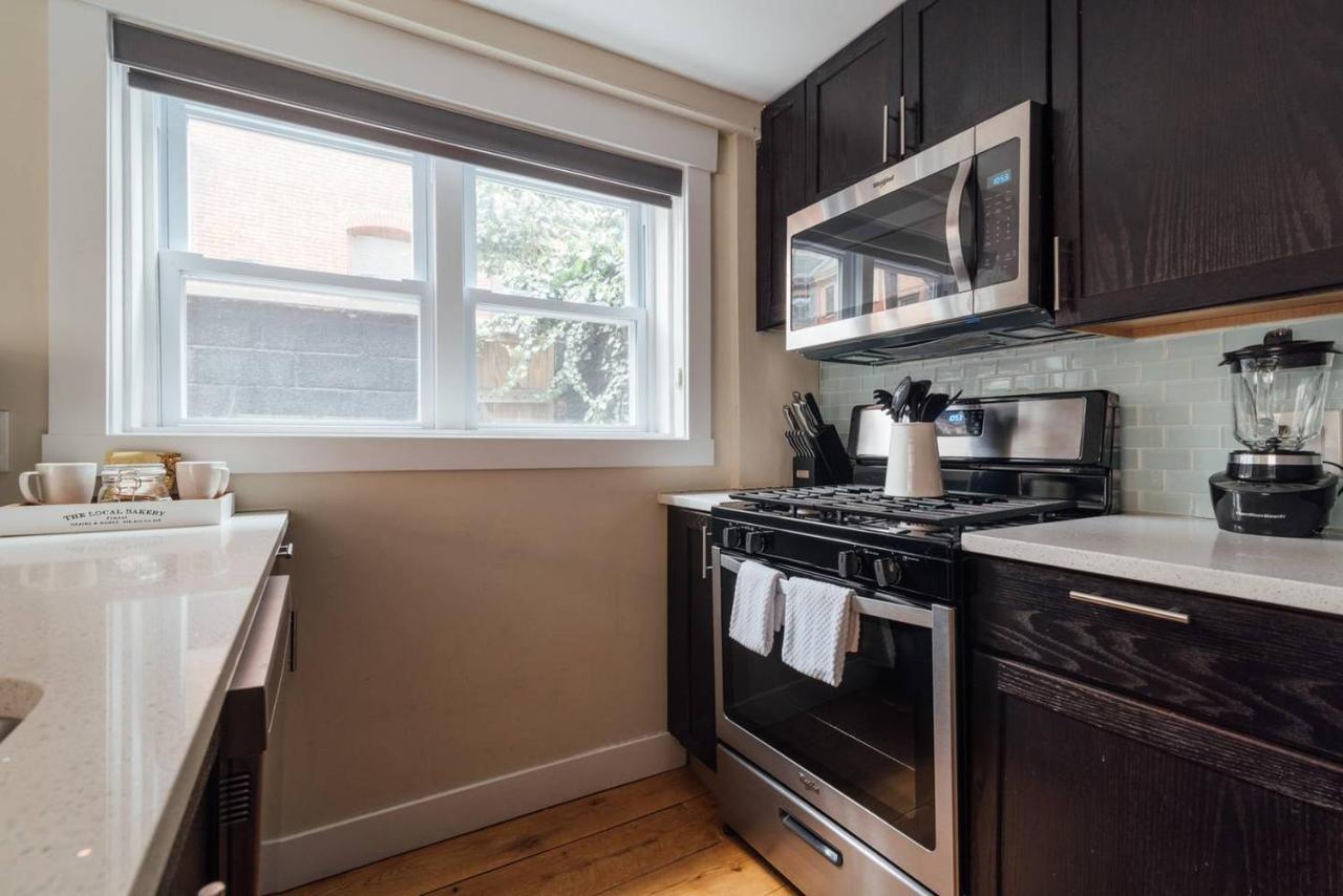 Renovated & Modern Home In Downtown Philly Philadelphia Bagian luar foto