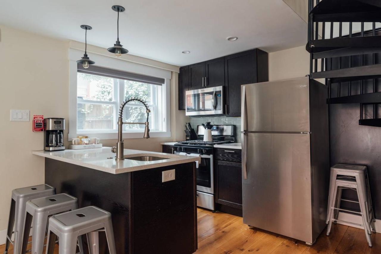 Renovated & Modern Home In Downtown Philly Philadelphia Bagian luar foto