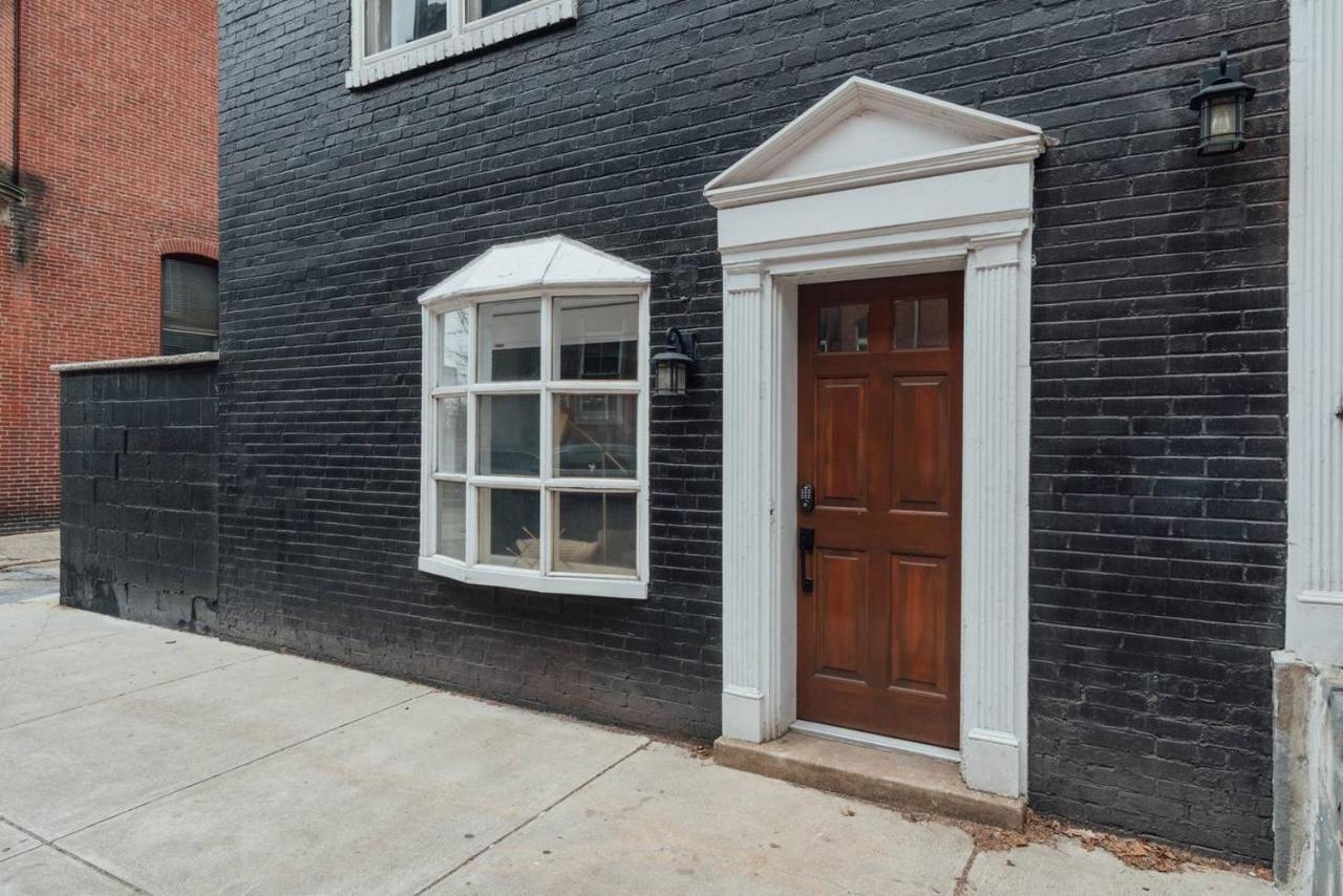 Renovated & Modern Home In Downtown Philly Philadelphia Bagian luar foto