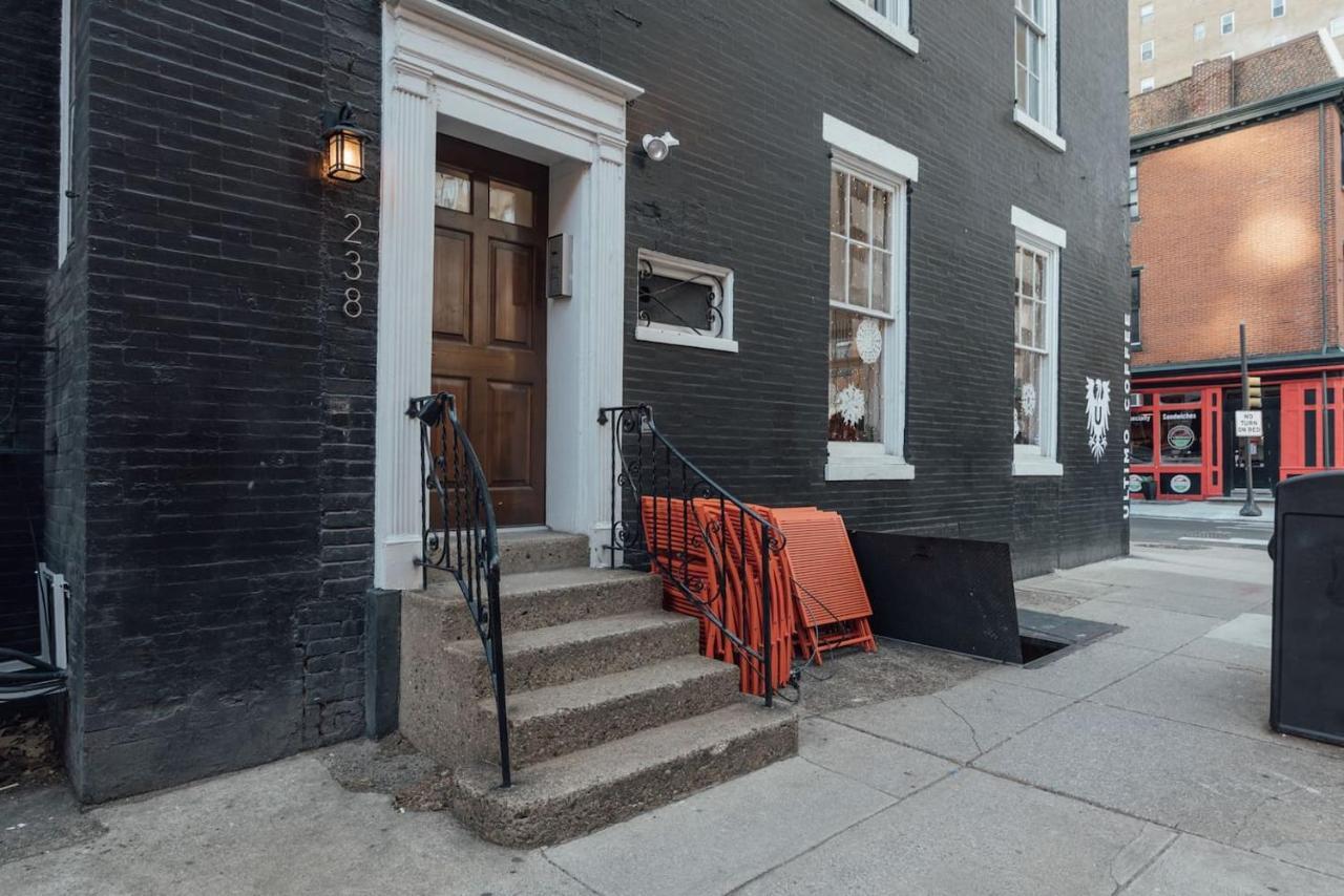 Renovated & Modern Home In Downtown Philly Philadelphia Bagian luar foto